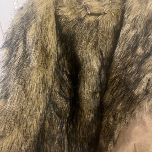 Brandon Thomas suede jacket with faux fur lining, collar and cuffs. Worn once. - Picture 2 of 5